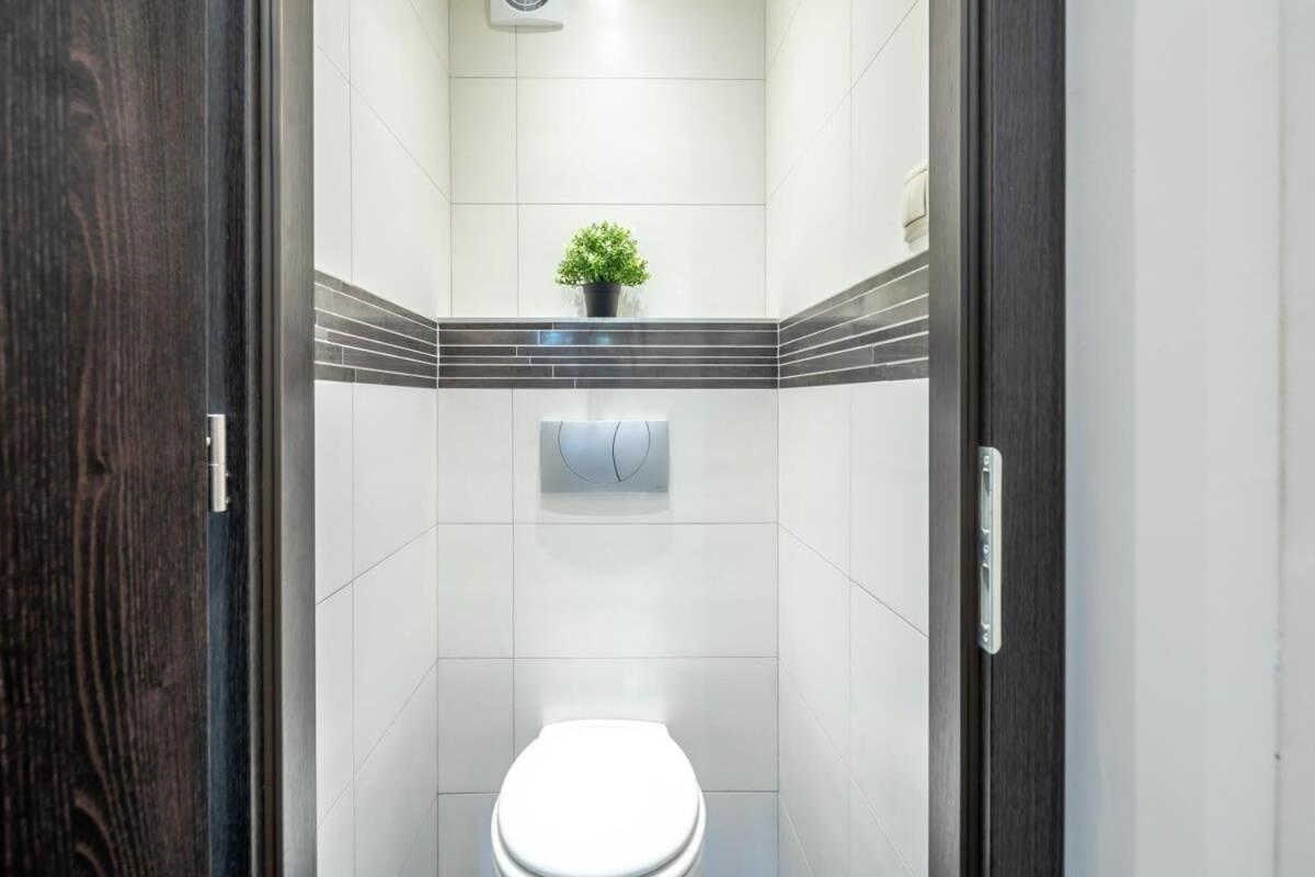Cozy Quiet Apartment With A Balcony بودابست المظهر الخارجي الصورة