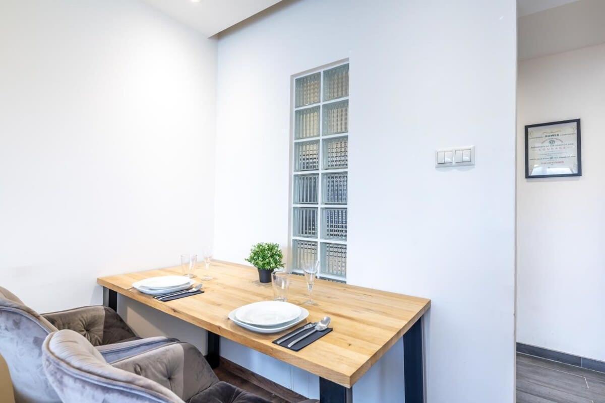 Cozy Quiet Apartment With A Balcony بودابست المظهر الخارجي الصورة
