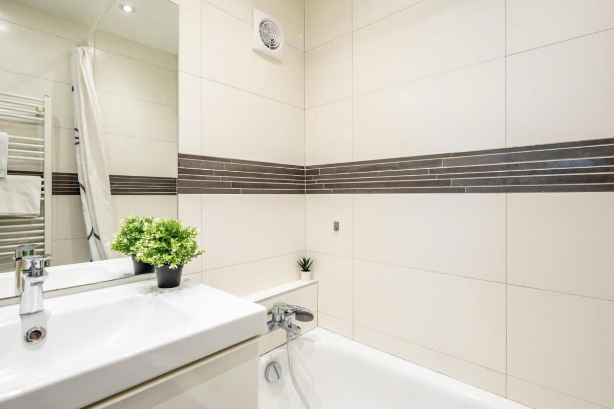 Cozy Quiet Apartment With A Balcony بودابست المظهر الخارجي الصورة