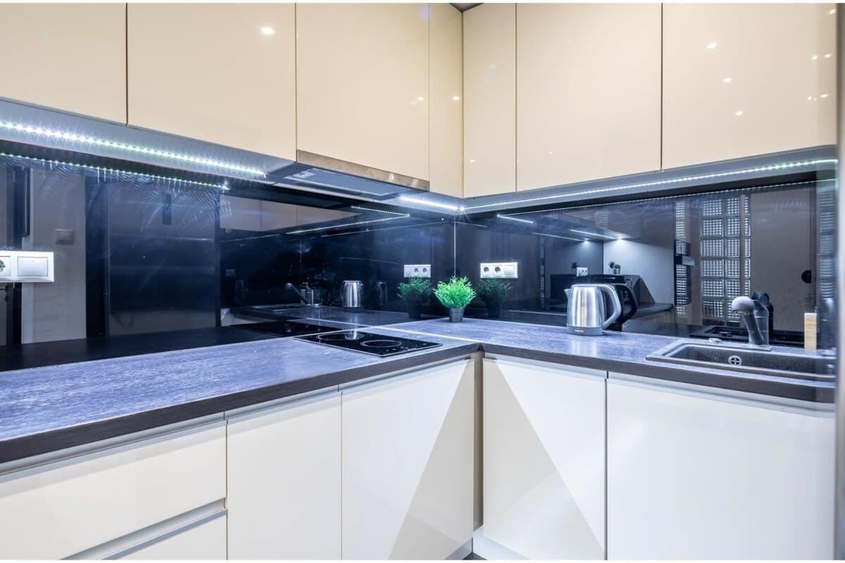 Cozy Quiet Apartment With A Balcony بودابست المظهر الخارجي الصورة